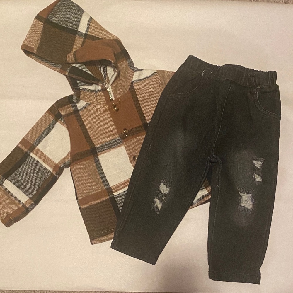 Plaid Hooded Jacket and Distressed Jeans Set